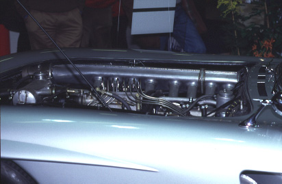 Mercedes 300SLR, engine; JPG 40K