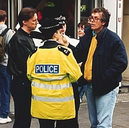 Protester, clam
and police